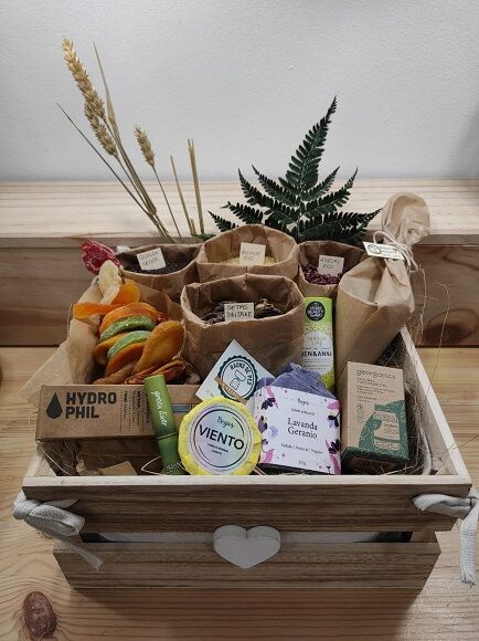 CESTA ALIMENTACIÓN Y COSMÉTICA Nº 0001 (SILLA)