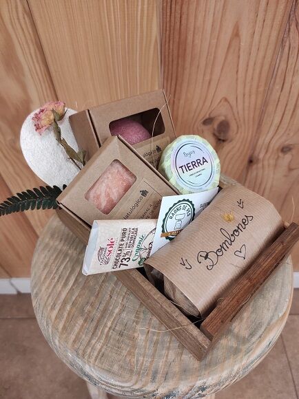 CESTA COSMÉTICA Y DULCE Nº 0015 (SILLA)