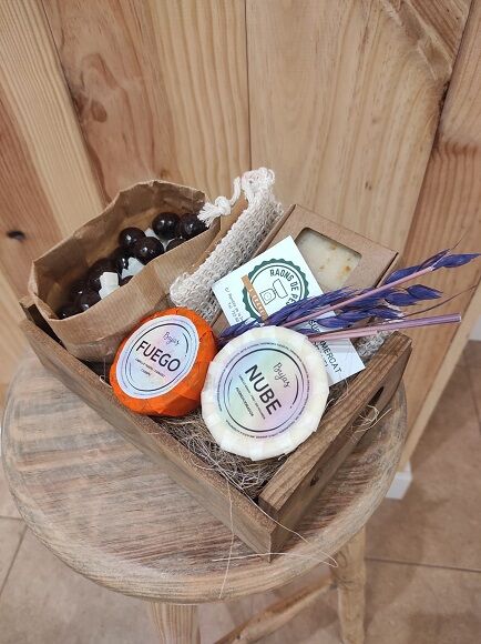 CESTA COSMÉTICA Y DULCE Nº 0016 (SILLA)