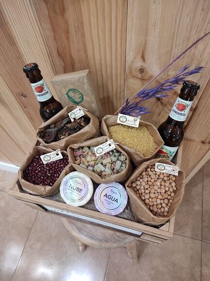 CESTA ALIMENTACIÓN Y COSMÉTICA Nº 0022 (SILLA)