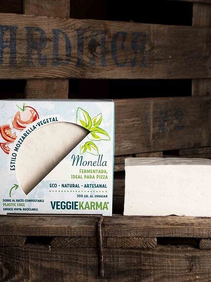 QUESO VEGANO MONELLA MOZZARELLA VEGANA 300 GR 1 UD. - SIN GLUTEN (BARCELONA) VEGGIE KARMA - ECO