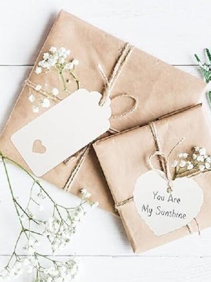 ETIQUETA CORAZÓN REGALO DE PAPEL KRAFT COLOR BLANCA CON CUERDA DE YUTE 1 UD