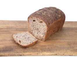 MOLDE DE ESPELTA CON NUECES Y PASAS A REBANADAS 630 GR 1 UD. (SILLA) ARTESPIGA - ECO