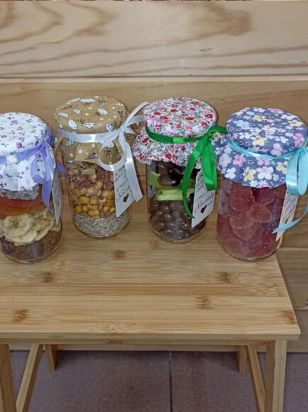 DETALLE REGALO Nº 0010 "MILES DE DULCES" 1 UD (SILLA) RAONS DE PES